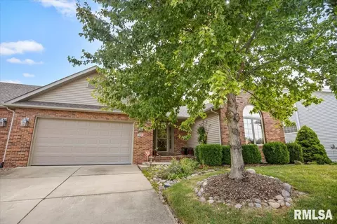 Exterior - 456 Elle Ct, Springfield, IL 62711 photo 4 of 8