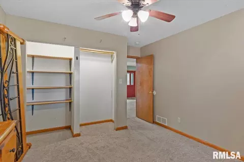 Bedroom - 74 Holliday Rd, Springfield, IL 62702 photo 5 of 9