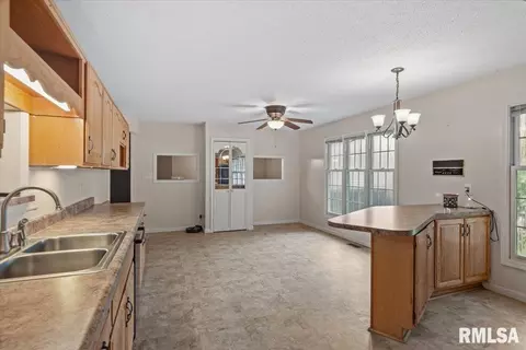 Other - 74 Holliday Rd, Springfield, IL 62702 photo 6 of 16