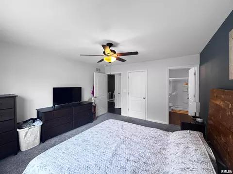 Bedroom - 118 E North St, Mount Sterling, IL 62353 photo 1 of 6