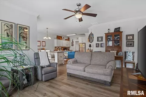 Living - 817 Colorado Ct, Springfield, IL 62711 photo 1 of 1