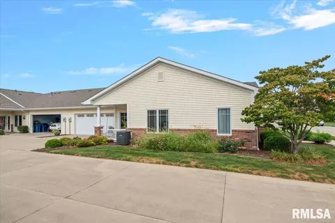 Exterior - 817 Colorado Ct, Springfield, IL 62711 photo 1 of 2