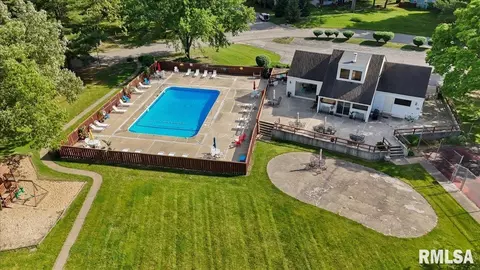 Exterior - 86 Country Pl, Springfield, IL 62703 photo 15 of 15