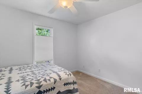 Bedroom - 86 Country Pl, Springfield, IL 62703 photo 8 of 9