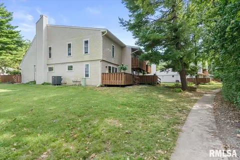 Exterior - 86 Country Pl, Springfield, IL 62703 photo 11 of 15