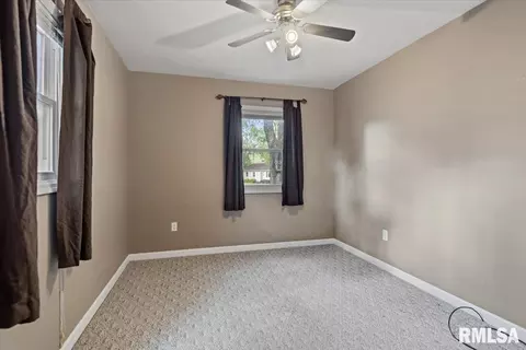 Bedroom - 28 Windsor Rd, Springfield, IL 62702 photo 4 of 5
