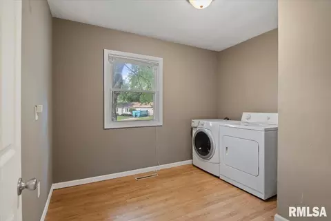 Other - 28 Windsor Rd, Springfield, IL 62702 photo 9 of 10