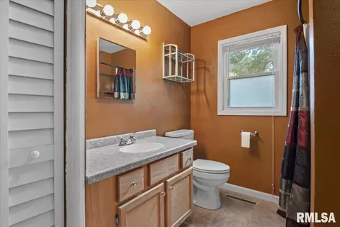 Other - 28 Windsor Rd, Springfield, IL 62702 photo 8 of 10