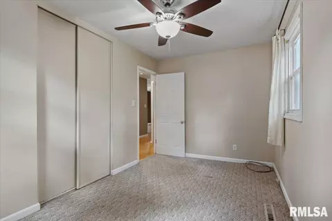 Bedroom - 28 Windsor Rd, Springfield, IL 62702 photo 2 of 5