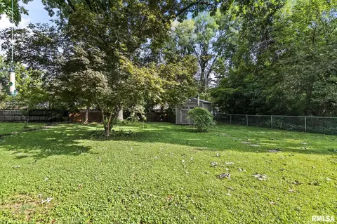 Exterior - 2141 Cardinal Dr, Springfield, IL 62704 photo 13 of 13