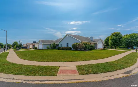 Exterior - 3610 Troon Dr, Springfield, IL 62712 photo 2 of 3