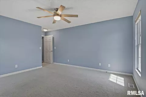 Bedroom - 2919 S Meadowbrook Rd, Springfield, IL 62711 photo 3 of 5