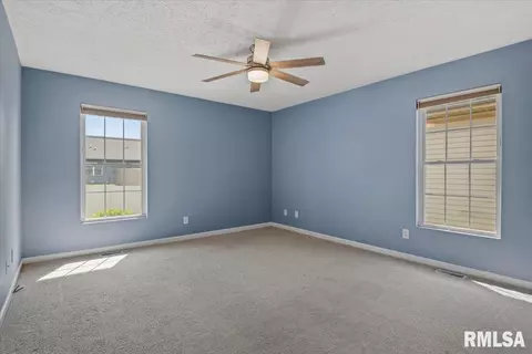 Bedroom - 2919 S Meadowbrook Rd, Springfield, IL 62711 photo 1 of 5