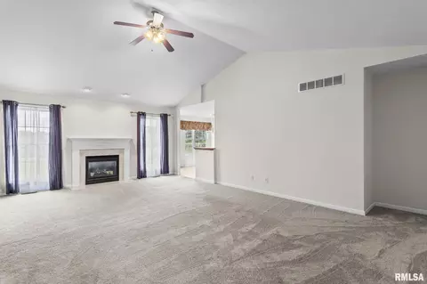Living - 2704 Johnathan Pl, Springfield, IL 62711 photo 4 of 5