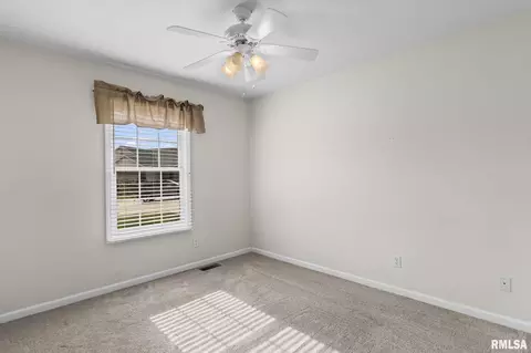 Bedroom - 2704 Johnathan Pl, Springfield, IL 62711 photo 7 of 10