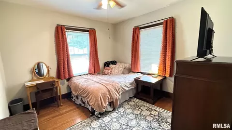 Bedroom - 1720 S State St, Springfield, IL 62704 photo 1 of 2
