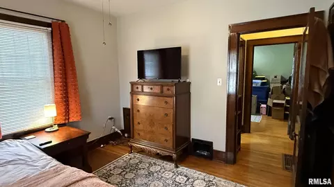 Bedroom - 1720 S State St, Springfield, IL 62704 photo 2 of 2