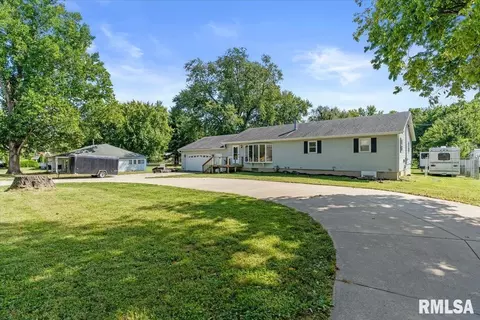 Exterior - 2620 Piper Ln, Springfield, IL 62707 photo 3 of 8