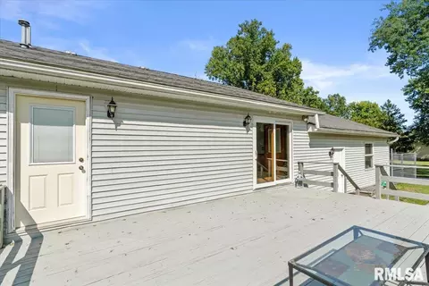 Exterior - 2620 Piper Ln, Springfield, IL 62707 photo 6 of 8