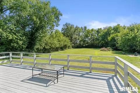 Exterior - 2620 Piper Ln, Springfield, IL 62707 photo 5 of 8