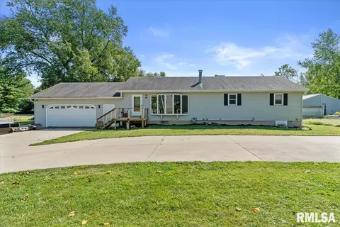 Exterior - 2620 Piper Ln, Springfield, IL 62707 photo 2 of 8