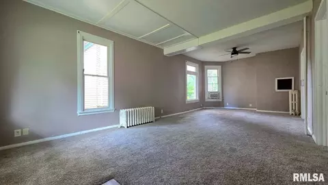 Living - 206 N State St, Springfield, IL 62704 photo 1 of 2