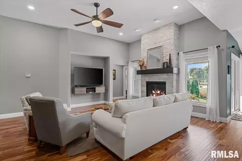 Other - 4820 Chestnut Dr, Springfield, IL 62711 photo 5 of 16
