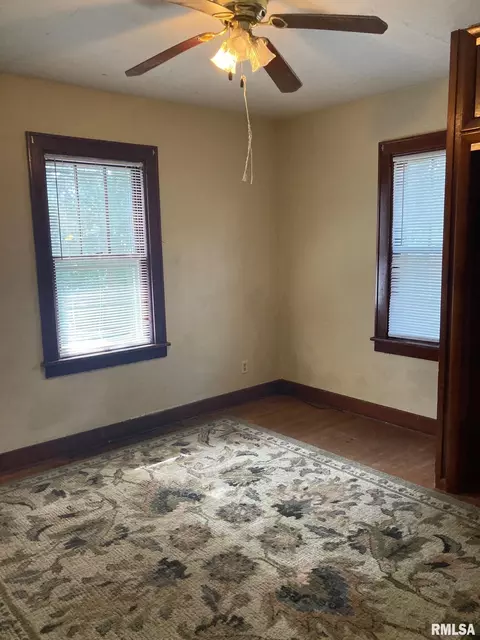 Bedroom - 619 S Macarthur Blvd, Springfield, IL 62704 photo 1 of 3