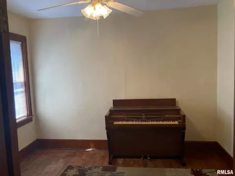 Other - 619 S Macarthur Blvd, Springfield, IL 62704 photo 2 of 3