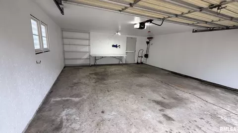 Other - 1605 S Pasfield St, Springfield, IL 62704 photo 2 of 23
