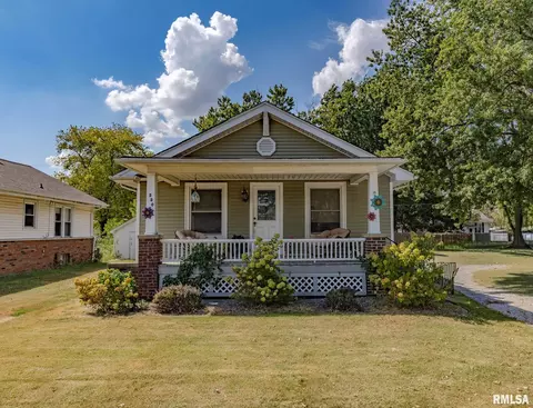 220 Minton St, Carlinville, IL 62626