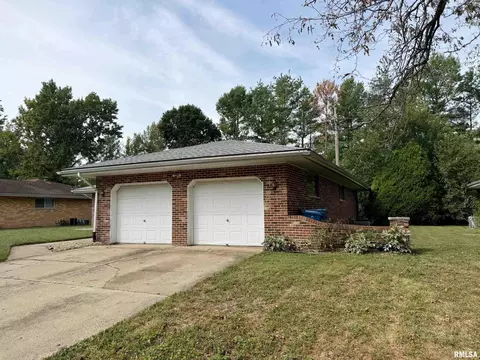 Exterior - 1209-1211 Interlacken Rd, Springfield, IL 62704 photo 2 of 4