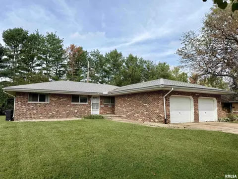 Exterior - 1209-1211 Interlacken Rd, Springfield, IL 62704 photo 3 of 4