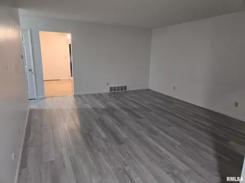 Living - 1133-1135 Interlacken Rd, Springfield, IL 62704 photo 2 of 2