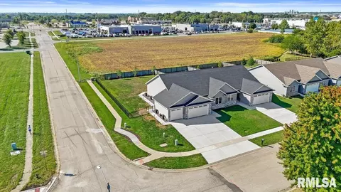 View/Area - 3700 Westgate Dr, Springfield, IL 62711 photo 2 of 5