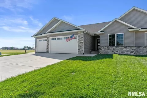 Exterior - 3700 Westgate Dr, Springfield, IL 62711 photo 2 of 8