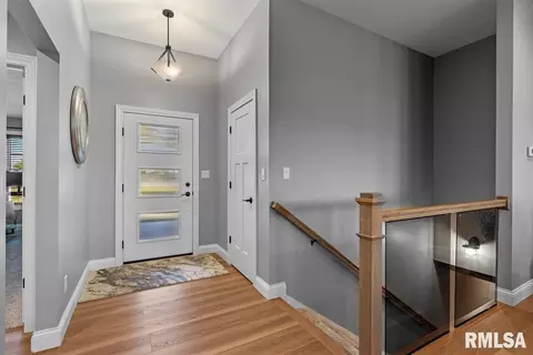 Entry Way - 3700 Westgate Dr, Springfield, IL 62711 photo 6 of 7