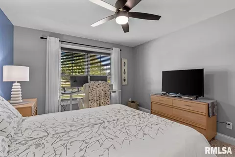 Bedroom - 3700 Westgate Dr, Springfield, IL 62711 photo 6 of 9