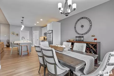 Dining - 3700 Westgate Dr, Springfield, IL 62711 photo 3 of 3