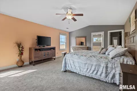 Bedroom - 5420 Crane Dr, Springfield, IL 62711 photo 4 of 10