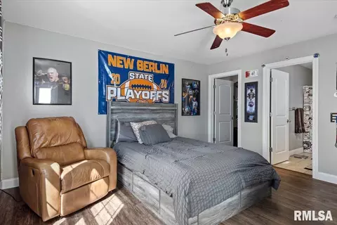 Bedroom - 5420 Crane Dr, Springfield, IL 62711 photo 2 of 10