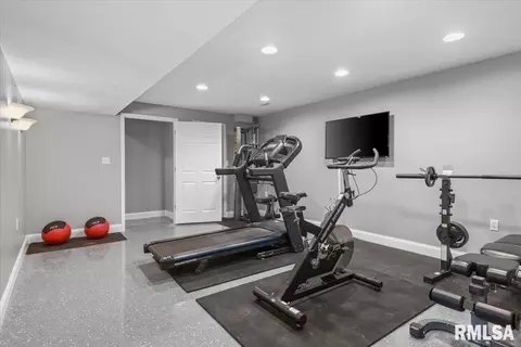 Other - 5420 Crane Dr, Springfield, IL 62711 photo 9 of 14