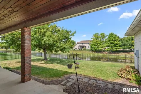 Exterior - 3501 Glengate Dr, Springfield, IL 62711 photo 3 of 6