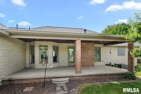 Exterior - 3501 Glengate Dr, Springfield, IL 62711 photo 5 of 6
