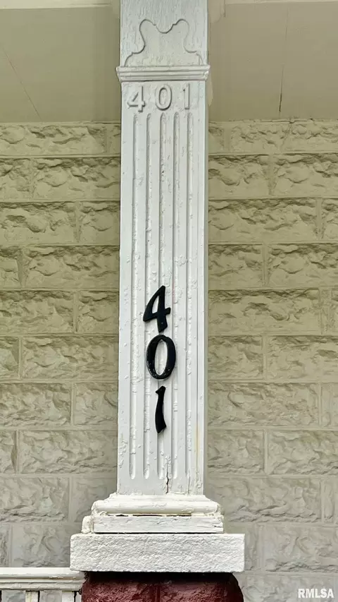 Exterior - 401 E Keys Ave, Springfield, IL 62702 photo 12 of 13