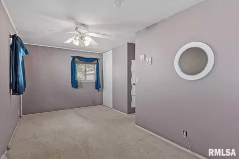 Bedroom - 2528 Holmes Ave, Springfield, IL 62704 photo 2 of 5
