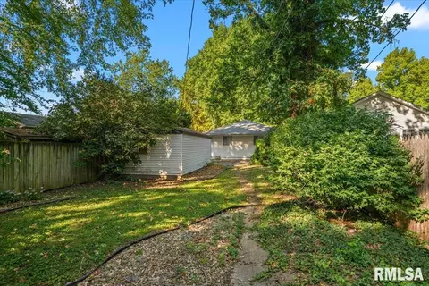 Exterior - 2528 Holmes Ave, Springfield, IL 62704 photo 6 of 6