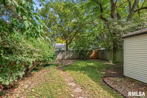 Exterior - 2528 Holmes Ave, Springfield, IL 62704 photo 3 of 6