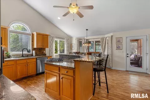 Kitchen - 7409 Piper Glen Dr, Springfield, IL 62711 photo 1 of 4