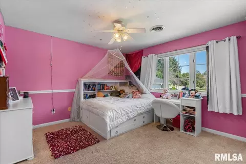Bedroom - 7409 Piper Glen Dr, Springfield, IL 62711 photo 5 of 10